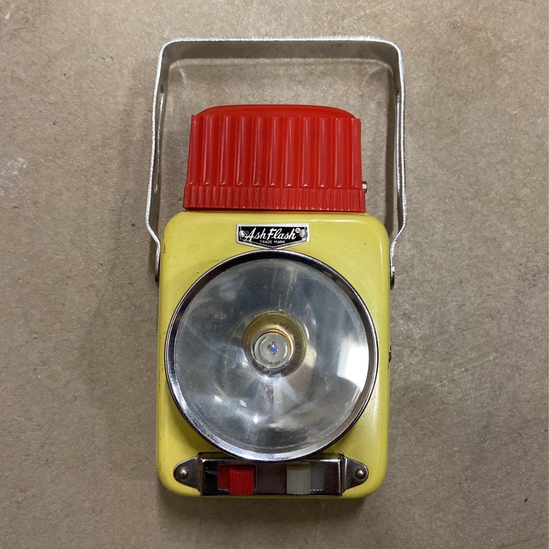 Ash Flash Latern
