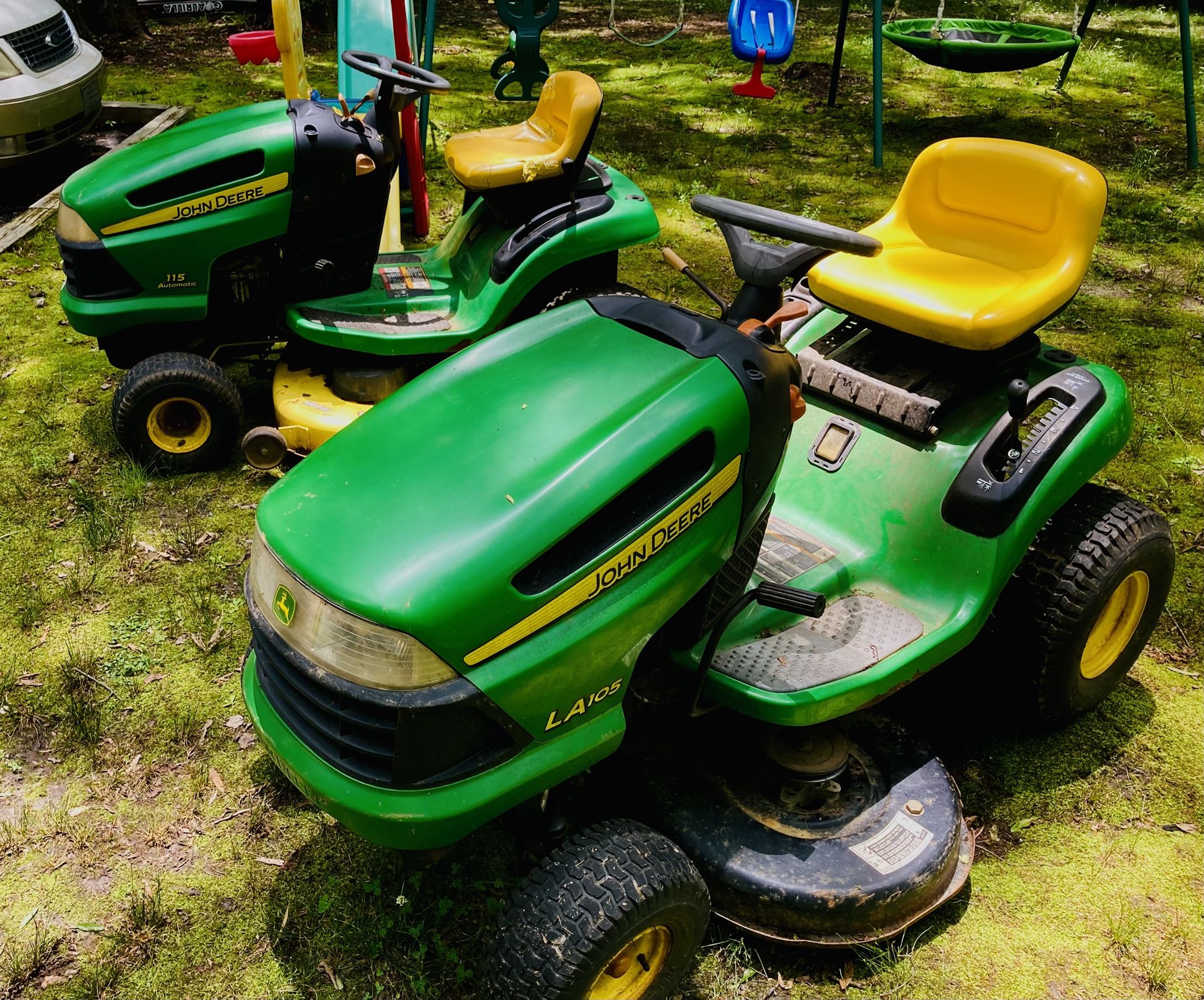 2 John Deere Lawnmowers