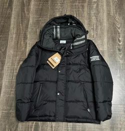 Burberry puffer size medium
