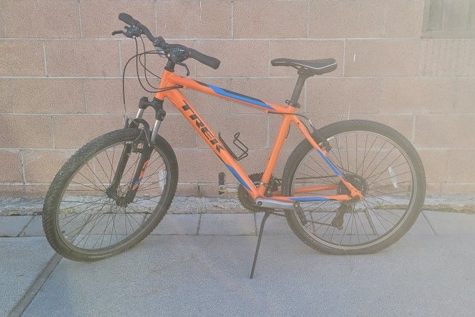 Trek 3500 Mountain Bike Bicycle