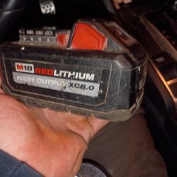 Taladro Con Dos Baterias Grandes Milwakee Y Una Bateria Raioby En 100