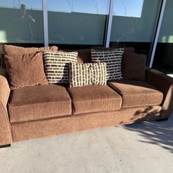 Sofa & Loveseat 