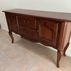 Nichols & Stone (Stickley) buffet table. Handmade, all wood, made in USA