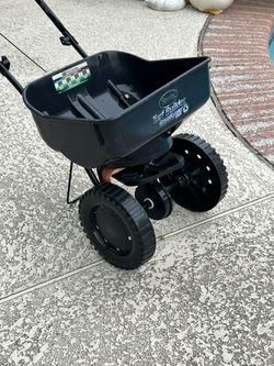 Scott Fertilizer/Seed Spreader