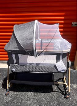 Baby Bassinet with Canopy and Mosquito Net