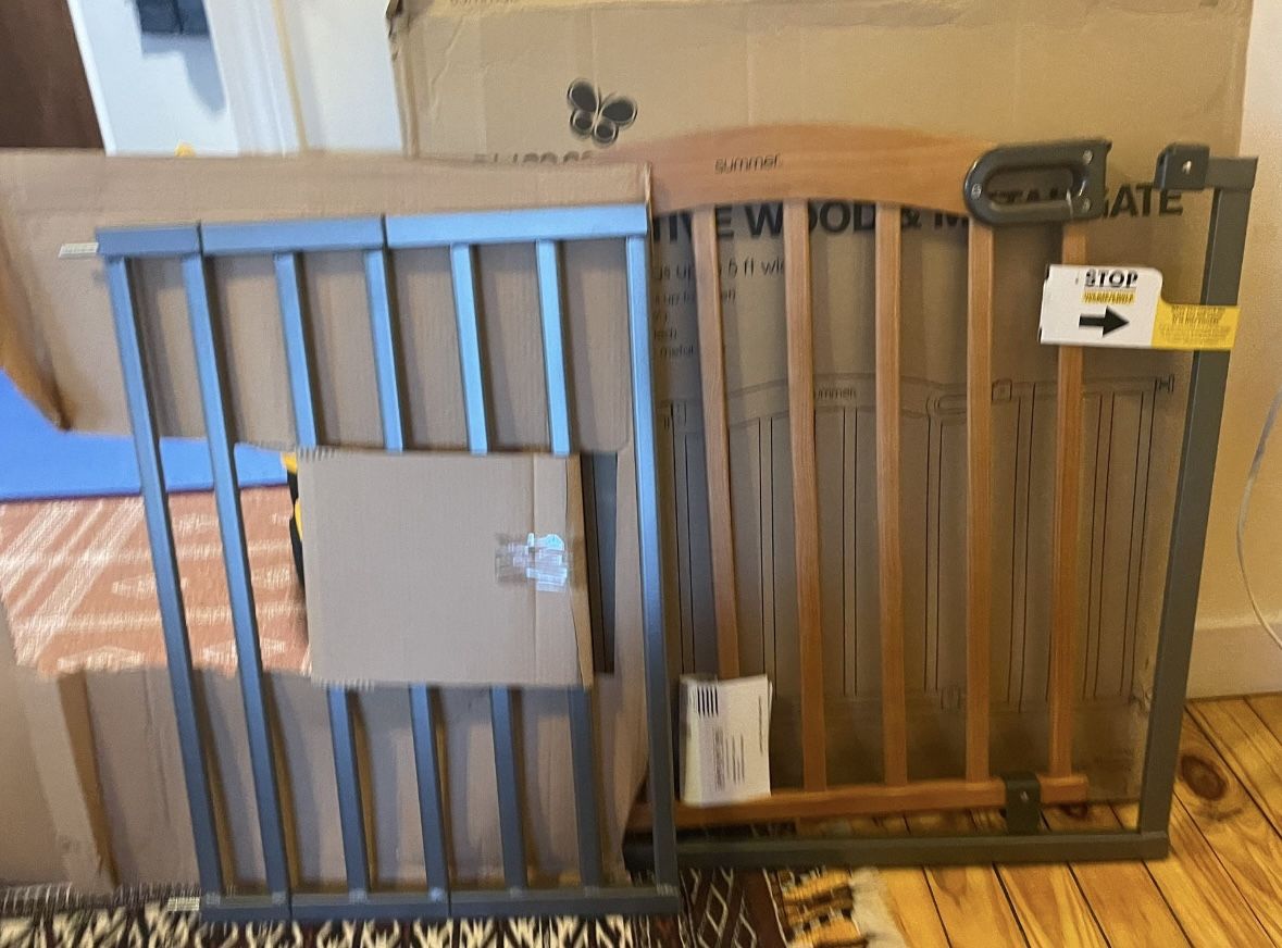 Summer baby and pet gate - Brand new