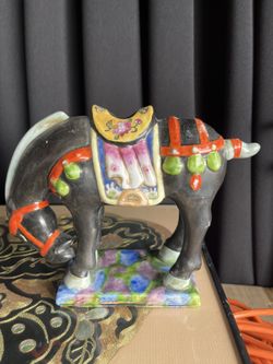 ANTIQUE CHINESE TERRACOTTA 19th CENTURY  WITH CHINESE SEAL MARK