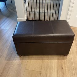 Brown leather storage bench, Decorative