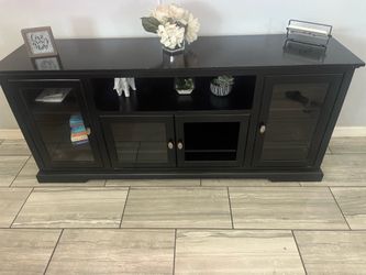 Tv stand