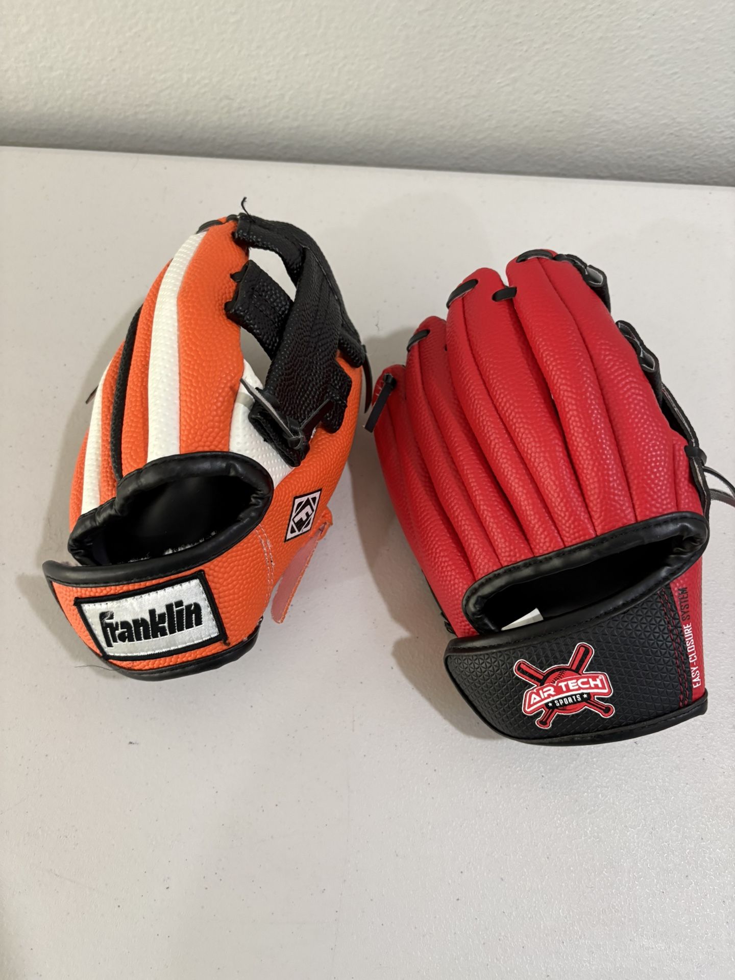 Franklin Baseball Glove/ Tee Ball Mitts For Soft Ball for Kids Size 8.5" Bundle