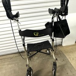 ROLLATOR WALKER By Winlove