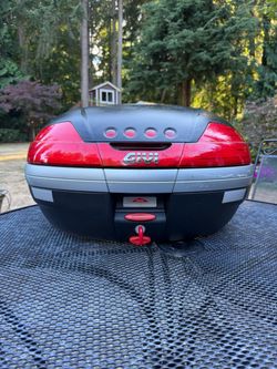 Givi V46 monokey top box