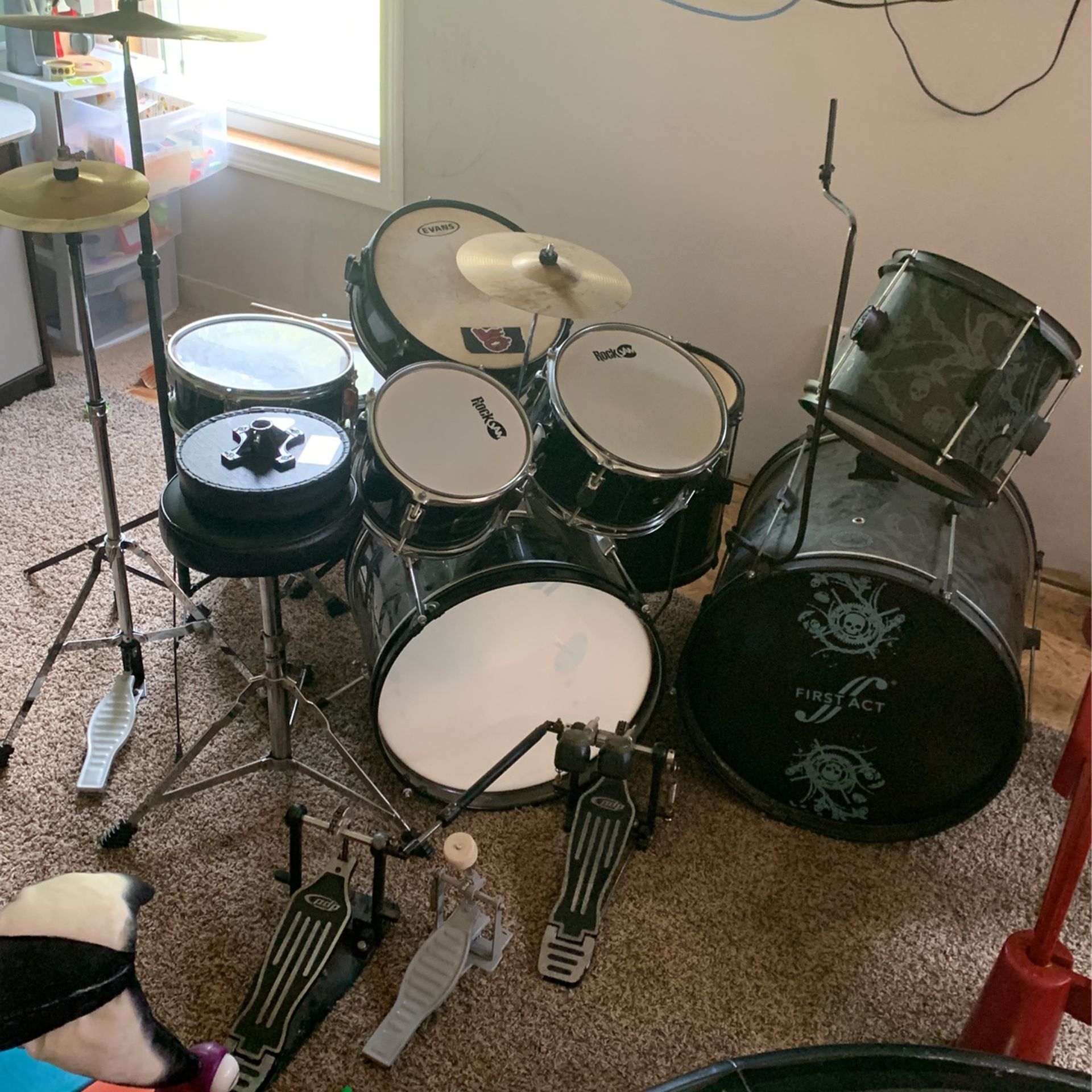 Mixed Drum Set