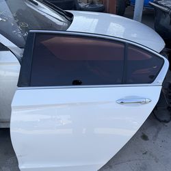2013 -2017 Honda Accord driver rear door