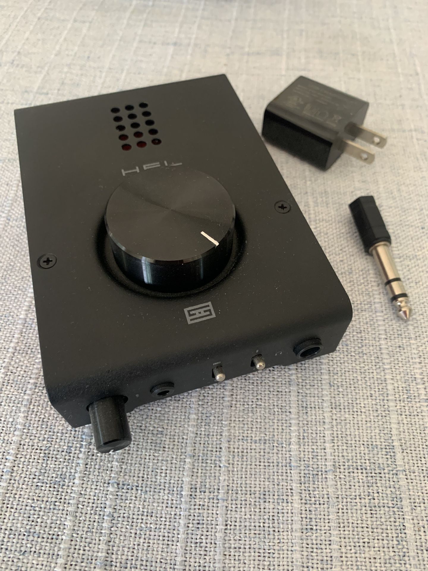 Schitt hel amplifier