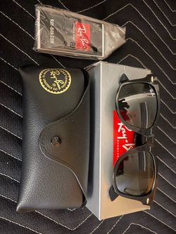 Ray-Ban Wayfarer Sunglasses with Case and Box