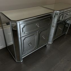 Elegant Mirrored Nightstands – Set of 2