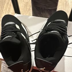 Jordan 4 White Thunder 