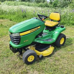 JOHN DEERE X300 Lawn Mower Tractor