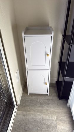 Small bathroom storage cabinet
