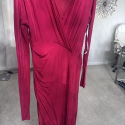 Red dress size 10 New fits M/L $15 with slit in front