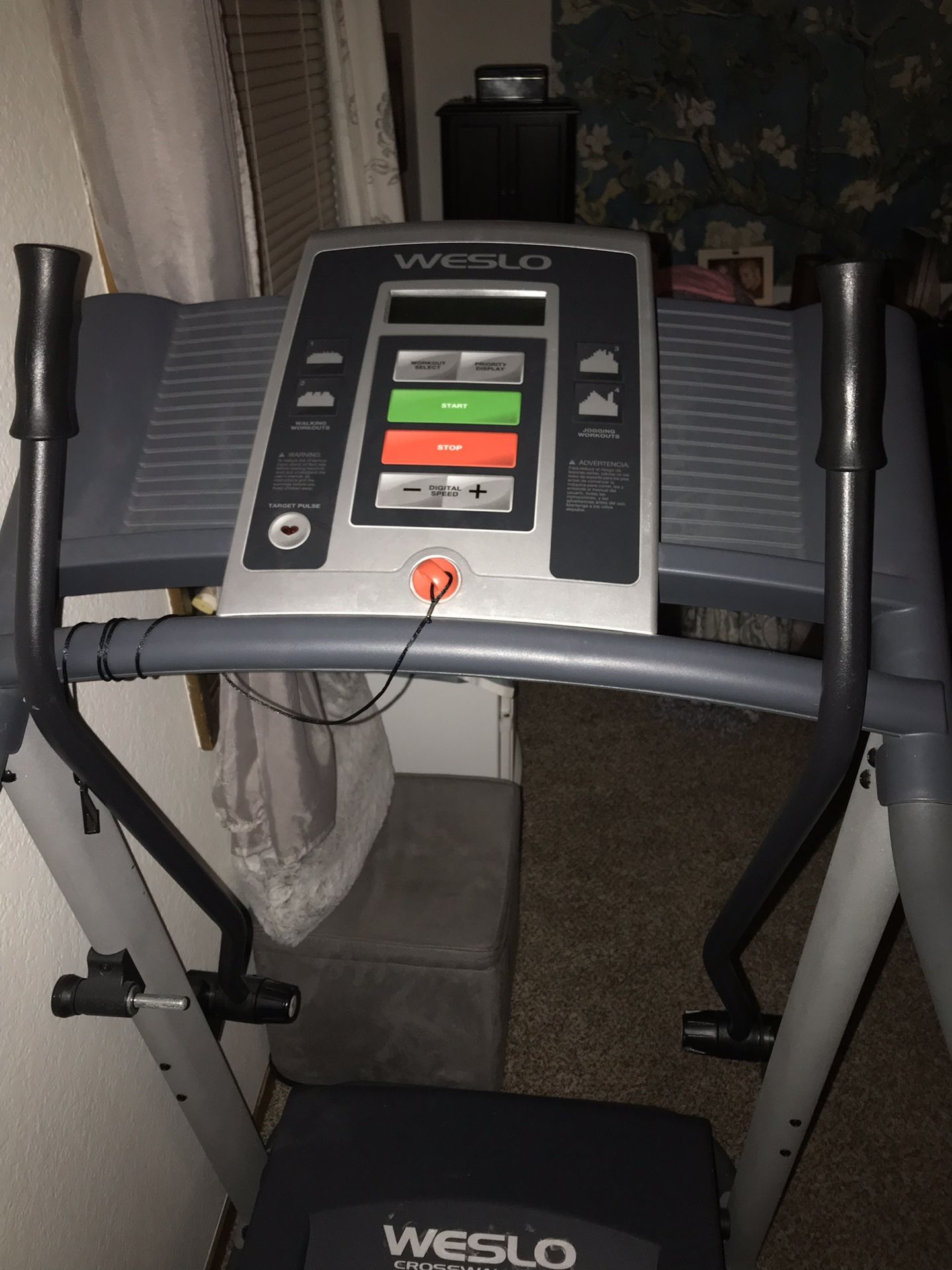 Weslo Crosswalk 5.0t Treadmill for Sale in Sammamish, WA OfferUp