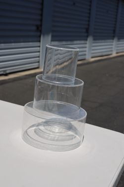 Clear Fillable Acrylic Cake Riser