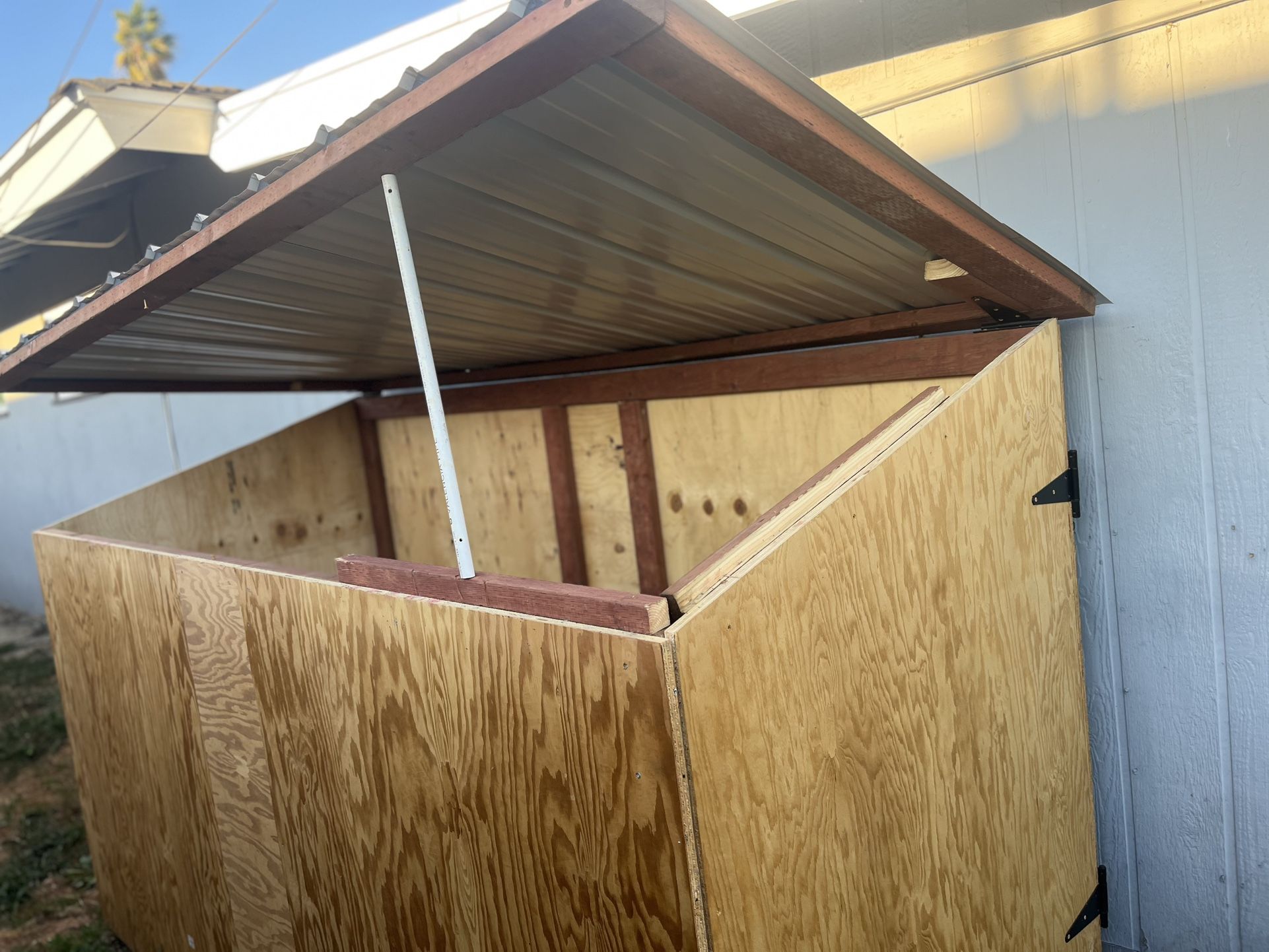 Outdoor Large Storage Shed