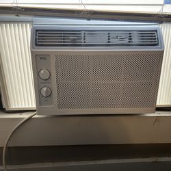 TCL window AC with 6 ft Cord 