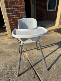 Like new baby high chair $20