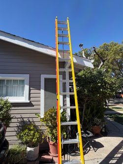 Ladder 28 feet fiberglass