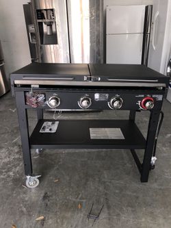 Blue Rhino Razor Black/Powder Coated 4 Liquid Propane Gas Grill Blue Rhino Razor Black/Powder Coated 4 Liquid Propane Gas Grill