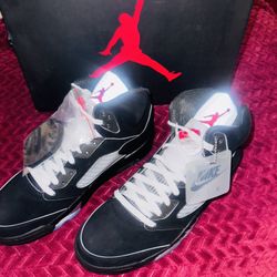 Jordan 5 Metallic 
