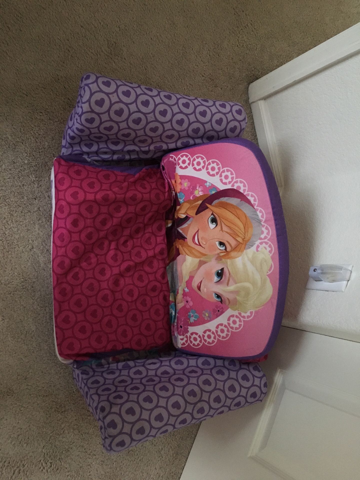 Anna & Elsa seat