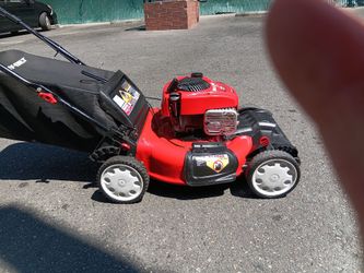 Troy bolt 21"cutting deck self propelled mower
