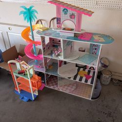 LOL Huge DOLL House! Need Gone Today!