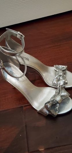 Women's silver heels by Michael Kora size 6.5