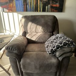 Power Recliner 