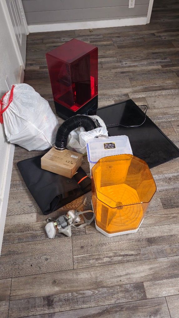 Brand New ELEGOO 3D Resin Printer with Wash Station