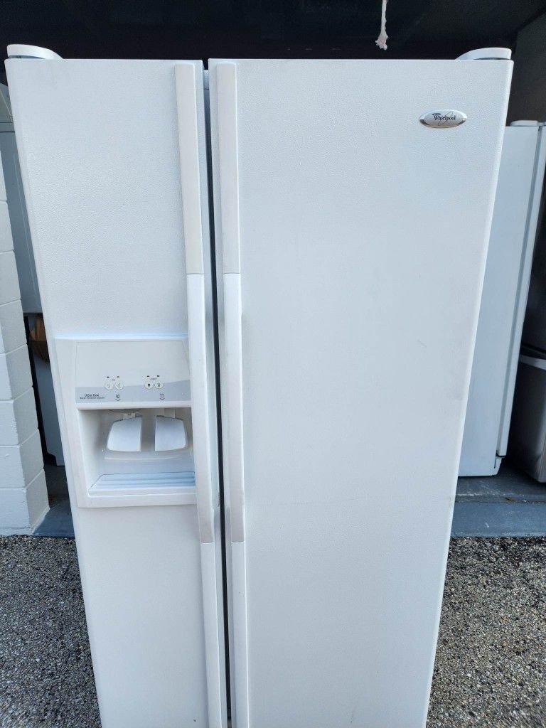 Whirlpool Refrigerator #600