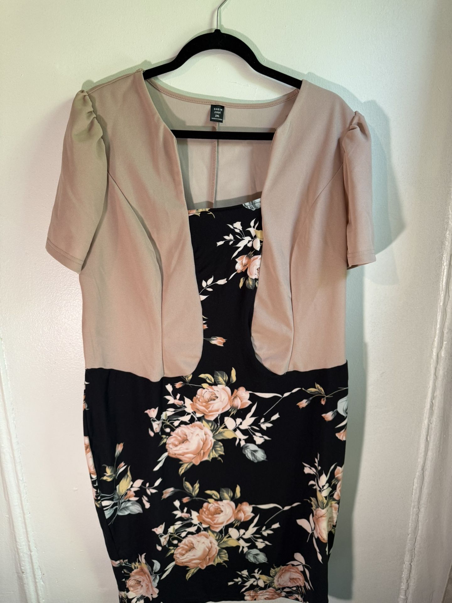 SHEIN Curve Floral Print Bell Short Sleeve Woman’s Dress Size 2XL