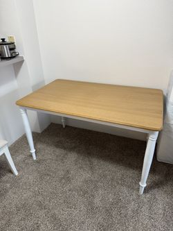 Dining Table and 4 Chairs