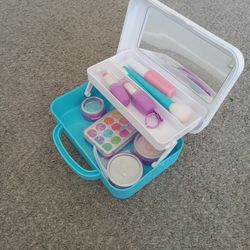 Girls Pretend Make-up Kit