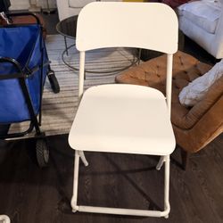 BARSTOOL.     (IKEA)