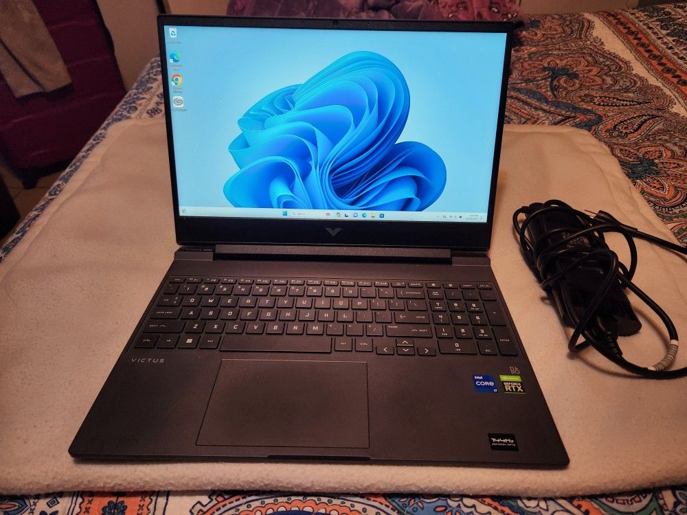 Victus Gaming Laptop i7 Processor RX 3040 NVIDIA Graphics Card