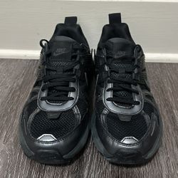Shoes N