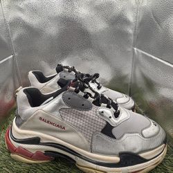 Balenciaga Triple S 
