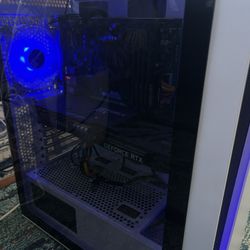 pc with led lights (+ mouse and customized keyboard)