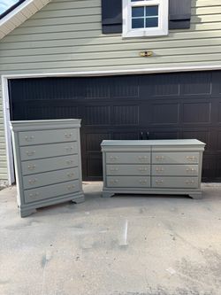 Elegant Ashley Furniture XLSage Green Dresser and Chest of Drawers Set