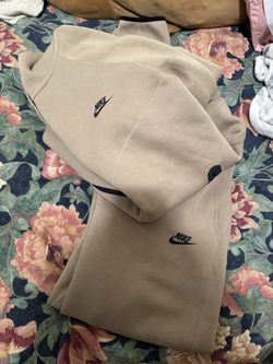 Nike tech set